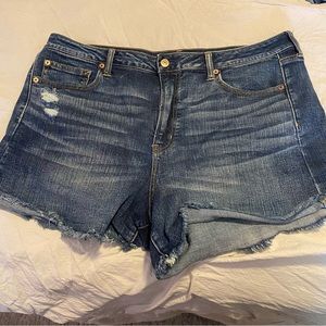 American Eagle festival shorts